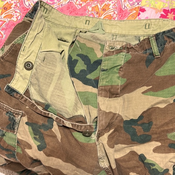 Real Army Camouflage Fatigues - Picture 11 of 14